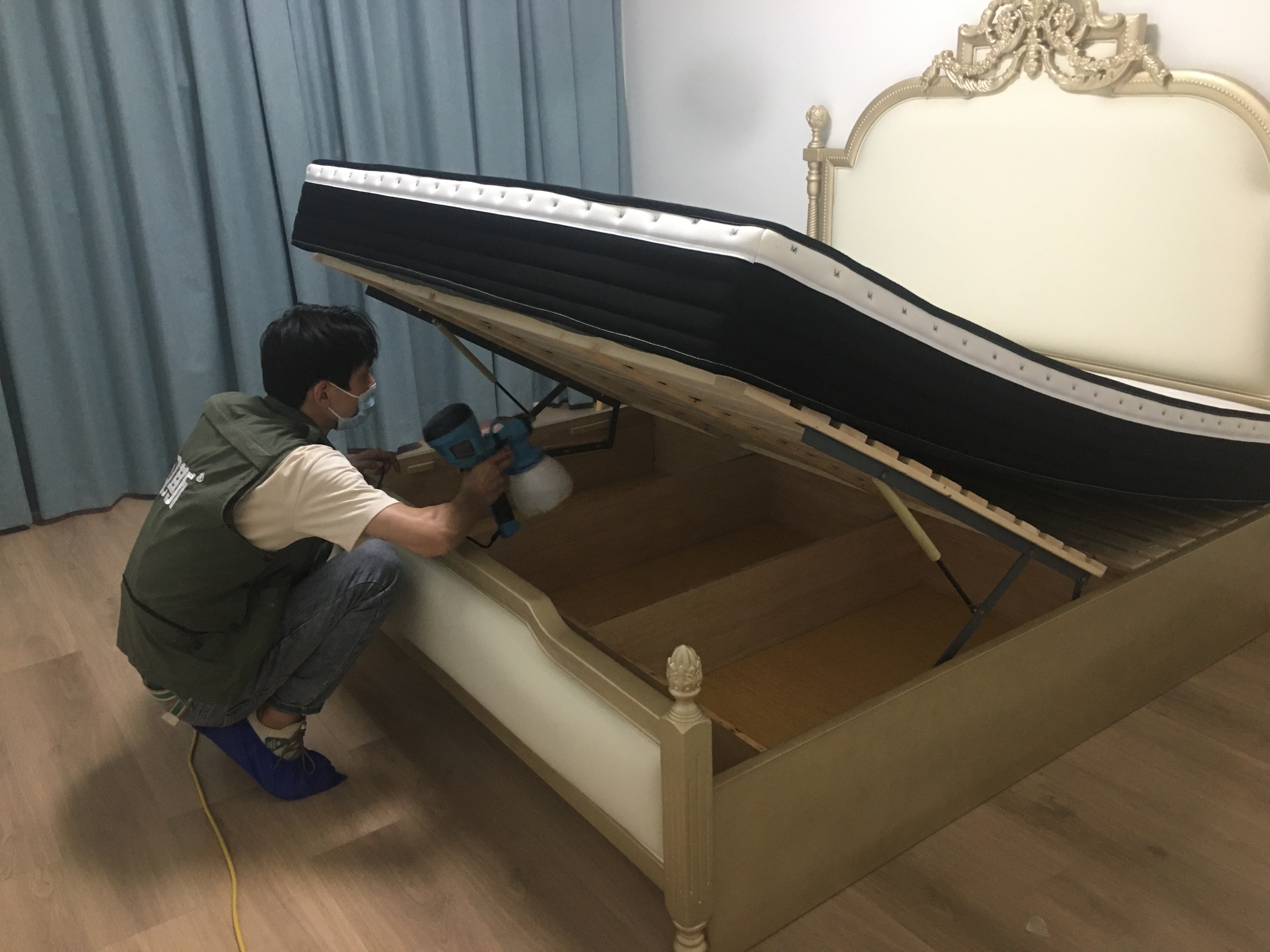 屋里有臭味是怎么回事？空氣異味對(duì)身體危害大嗎